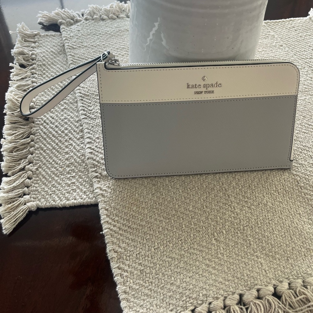 Kate Spade wristlet